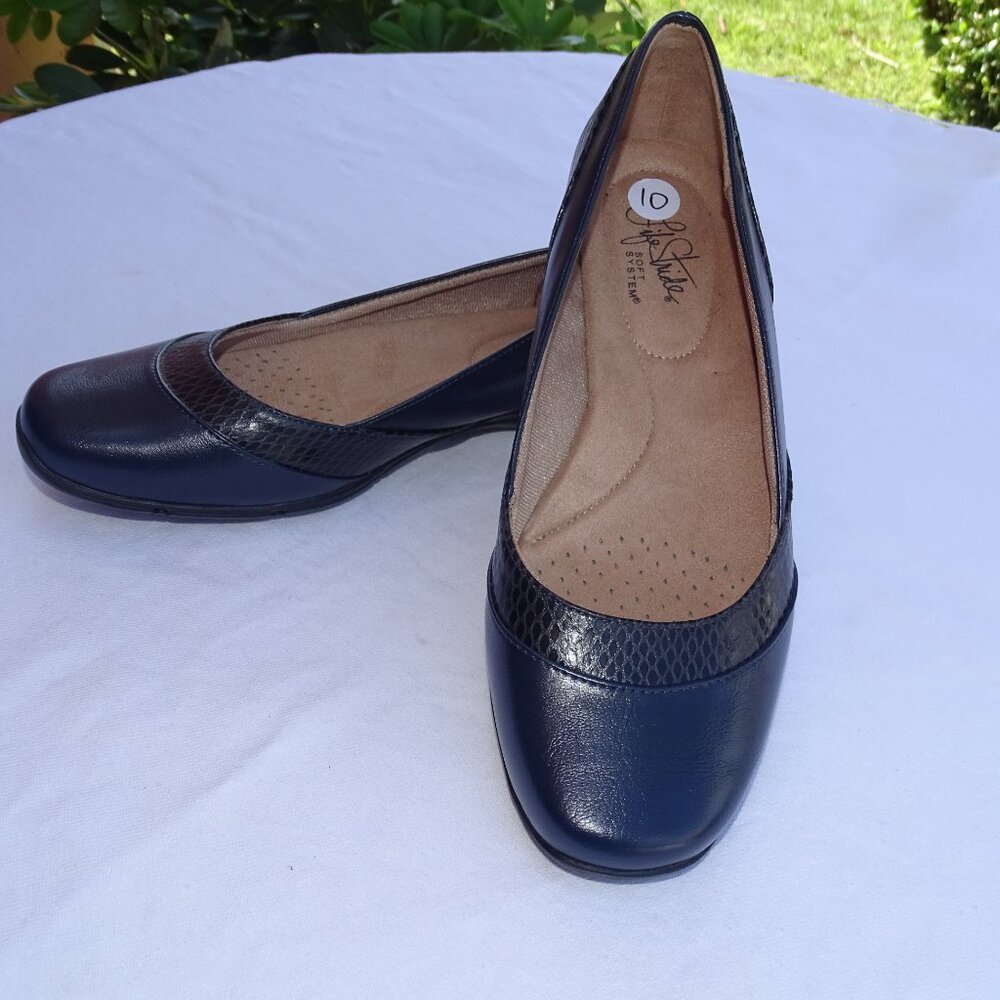 Life Stride Women's Deja Vu Ballet Flat Navy Size 10M - Picture 2 of 10